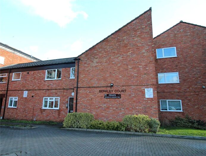 1 Bedroom Flat To Rent In Mill Street, Berkhamsted, HP4