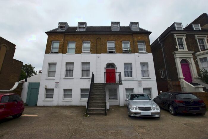 1 Bedroom Flat To Rent In Coldharbour Lane, London, SE5