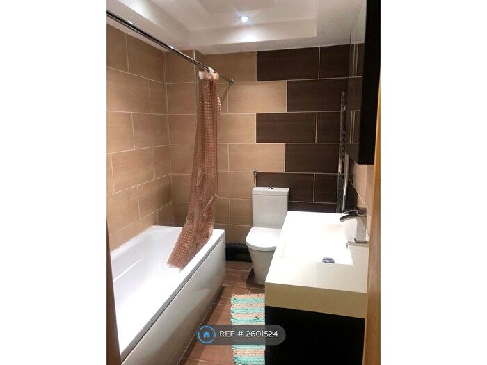 Studio To Rent In Great Horton Road, Bradford, BD7