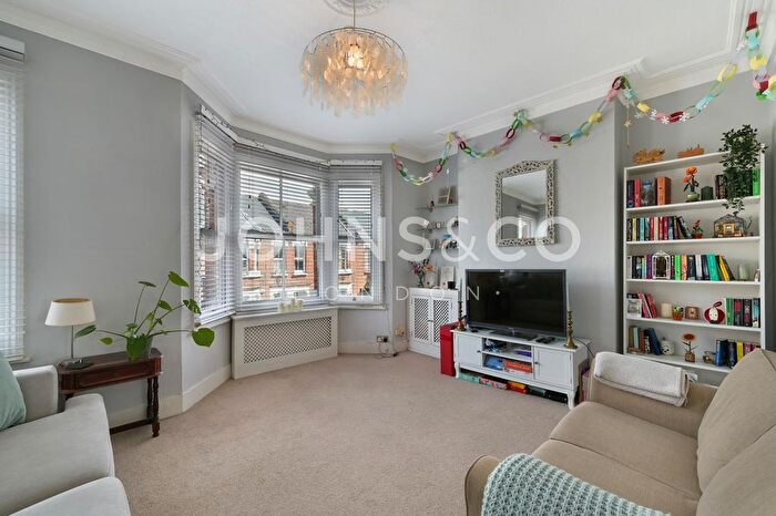 1 Bedroom Flat To Rent In Mafeking Avenue, Brentford, London, TW8