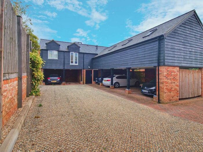 1 Bedroom Apartment For Sale In Cherry Mews, Maulden, Bedfordshire, MK45