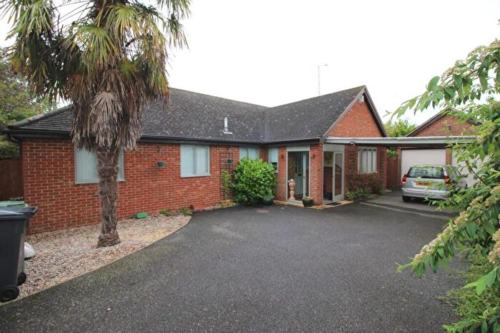 3 Bedroom Bungalow To Rent In Robinsbridge Road, Colchester, CO6