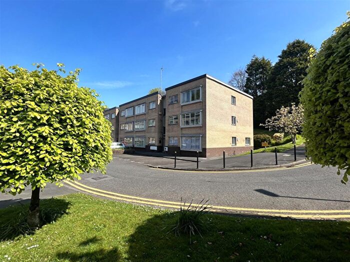 2 Bedroom Flat For Sale In Long Oaks Court, Sketty, Swansea, SA2