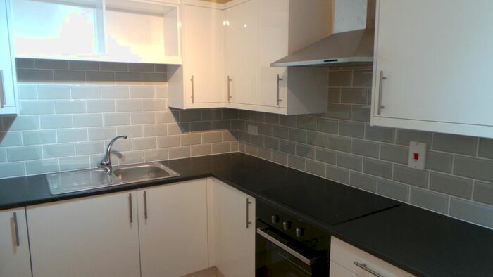 2 Bedroom Flat To Rent In Yardley Wood Road, Birmingham, B14