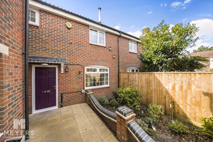 3 Bedroom Terraced House For Sale In Cracklewood Close, Ferndown, BH22