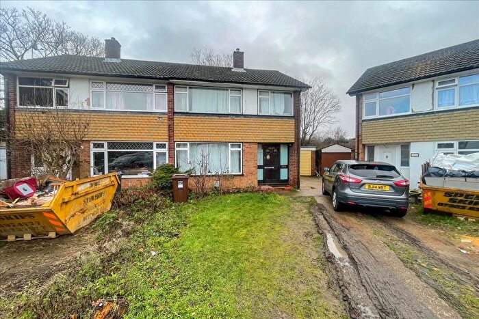 3 Bedroom Semi Detached House For Sale In Park Way, Feltham, Middlesex, TW14