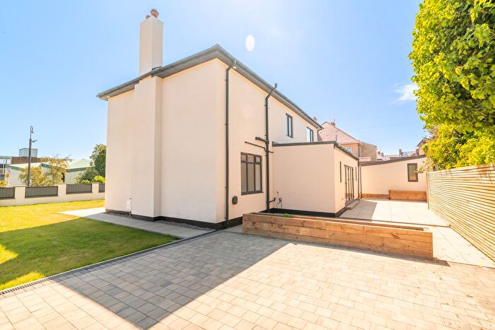 4 Bedroom Detached House For Sale In Thornholme Road, Sunderland, SR2