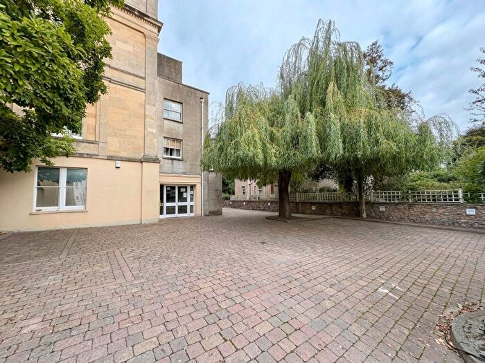 2 Bedroom Apartment To Rent In Clifton, Dyrham Court, BS8