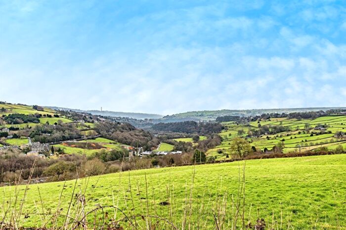 2 Bedroom Terraced House For Sale In Boulderclough, Luddendenfoot, Halifax, HX2