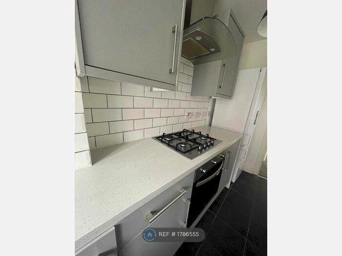 2 Bedroom Terraced House To Rent In Broom Lane, Manchester, M19