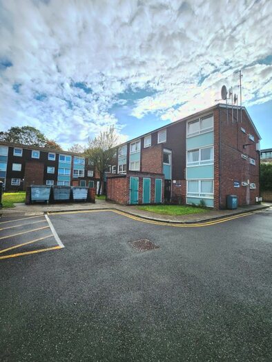 2 Bedroom Flat To Rent In Lansdowne Road, London, N17