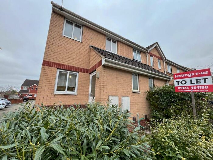 3 Bedroom Property To Rent In Mortimer Street, Trowbridge, Wiltshire, BA14