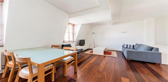 3 Bedroom Apartment To Rent In Kempe Road, London, NW6