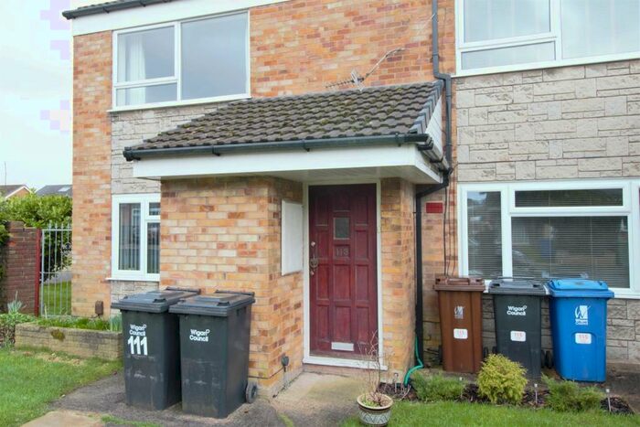 2 Bedroom Flat To Rent In Abbey Road, Astley, Manchester, M29