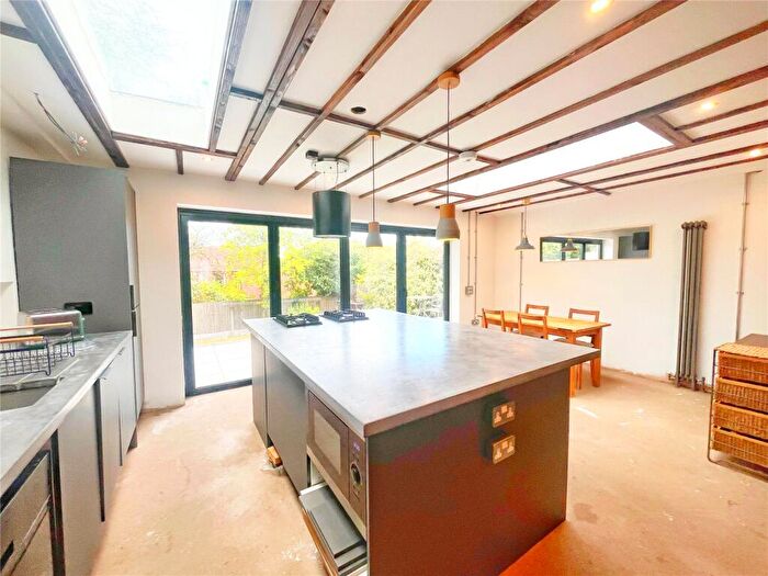 3 Bedroom Detached House For Sale In Catchdale Close, Blackley, Manchester, M9