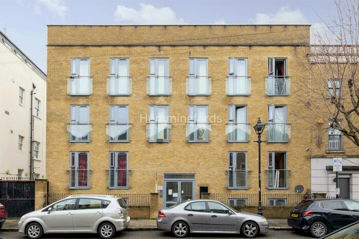 1 Bedroom Apartment To Rent In Platinum Court, Cephas Avenue, Stepney Green, London, E1