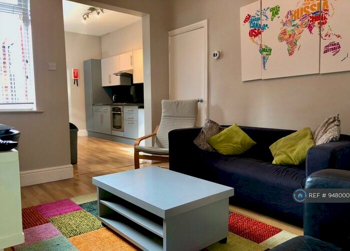 3 Bedroom Terraced House To Rent In Boughey Road, Stoke On Trent, ST4