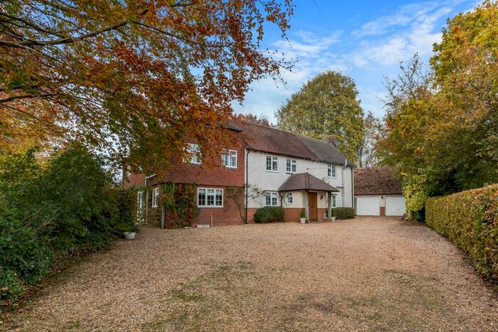 5 Bedroom Detached House For Sale In Mill Farm, Trotton GU31