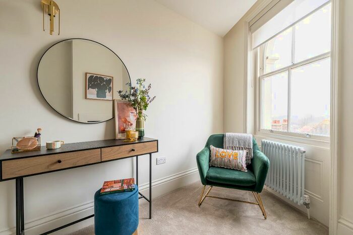 2 Bedroom Apartment To Rent In Denmark Terrace, Brighton, BN1
