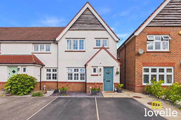 3 Bedroom End Of Terrace House For Sale In Holtby Avenue, Cottingham, East Riding Of Yorkshire, HU16