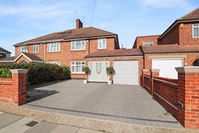 3 Bedroom Semi Detached House For Sale In Riverdale Road, Bexley, DA5