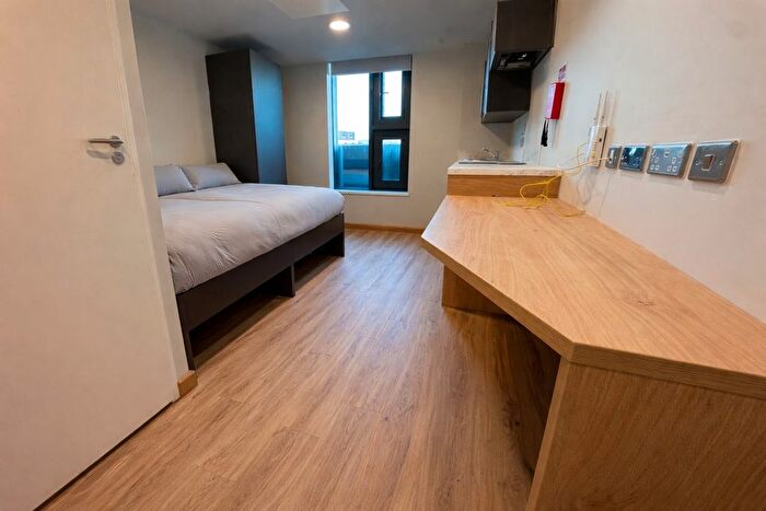 1 Bedroom Flat To Rent In Heathcoat Street, Nottingham, Nottinghamshire, NG1