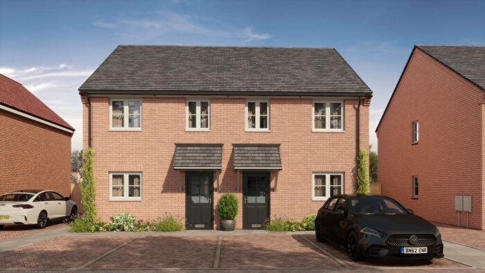 3 Bedroom Semi-Detached House For Sale In Harrier Way, Market Deeping, PE6