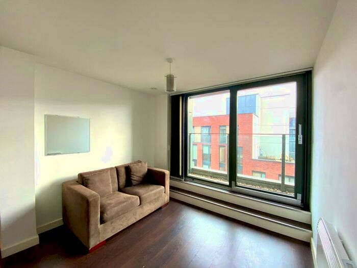 1 Bedroom Apartment To Rent In Church Street, Manchester, M4