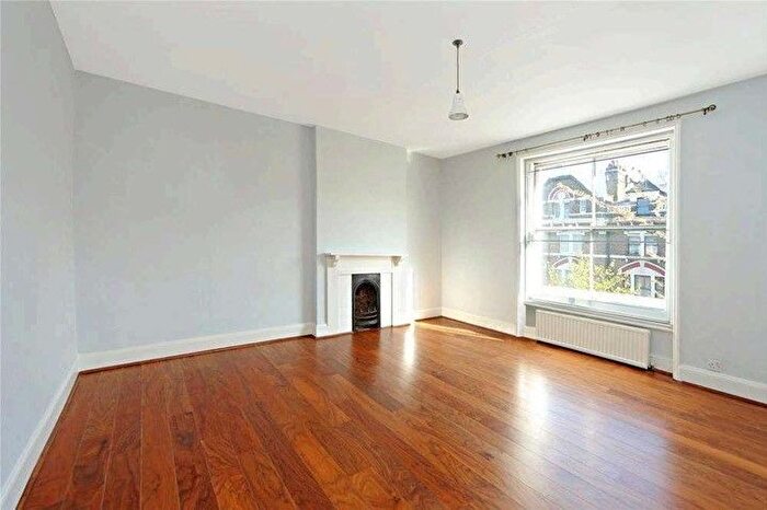 2 Bedroom Flat To Rent In Holland Road, London, W14