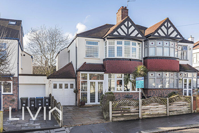 3 Bedroom Semi Detached House For Sale In Sundial Avenue, South Norwood, SE25