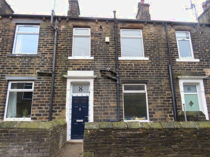 1 Bedroom Property To Rent In Eldon Street, Halifax, HX3