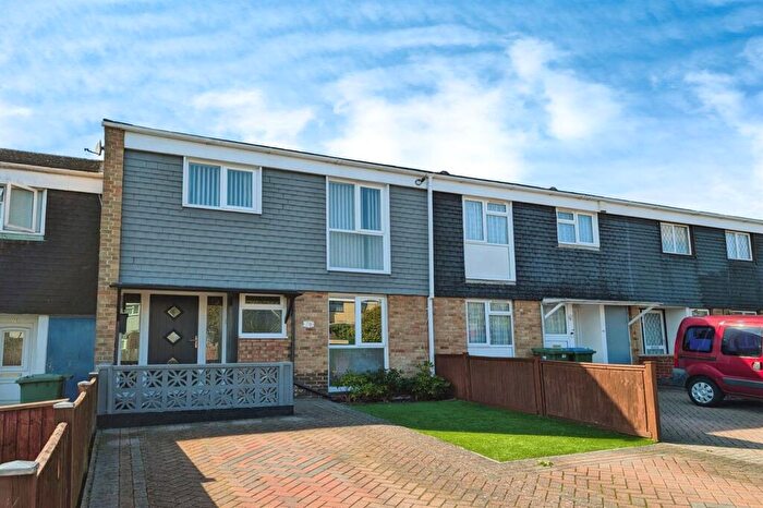 3 Bedroom Flat To Rent In Saturn Close, Southampton, SO16