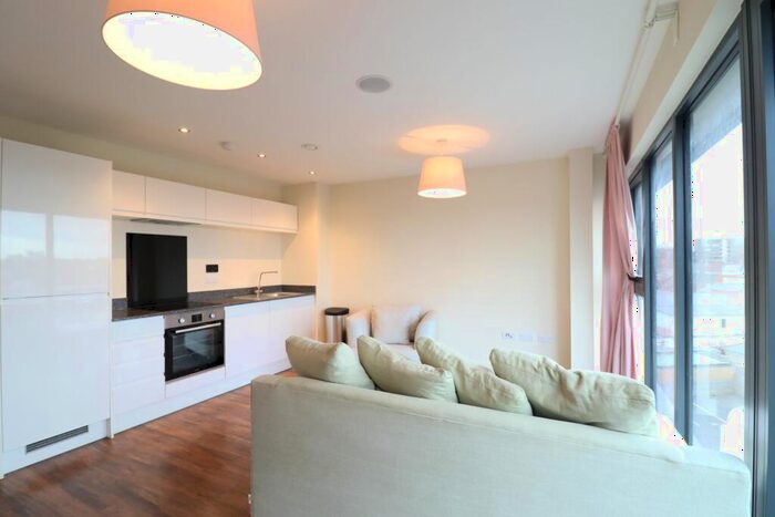 1 Bedroom Apartment To Rent In Wellington House, Lewis Street, Cardiff, CF11