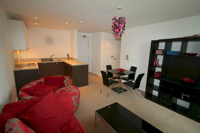 1 Bedroom Apartment To Rent In Spectrum, Salford, M3