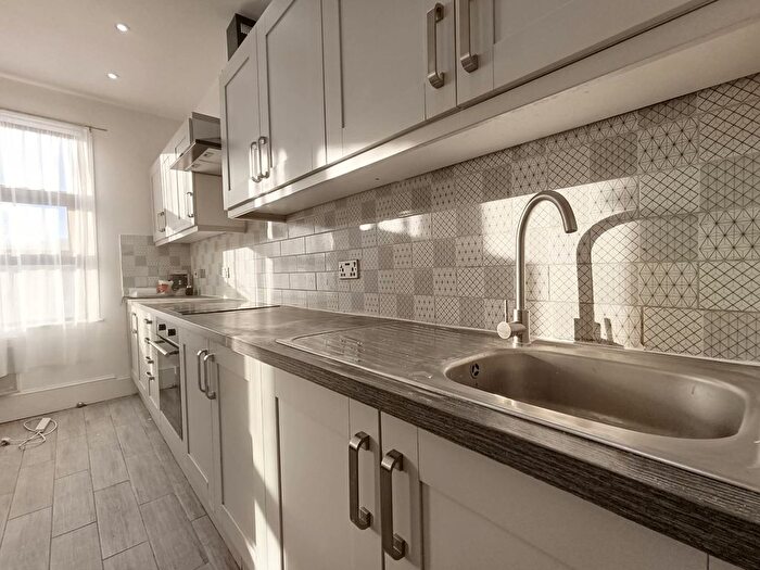 2 Bedroom Flat To Rent In Plashet Grove, London, E6