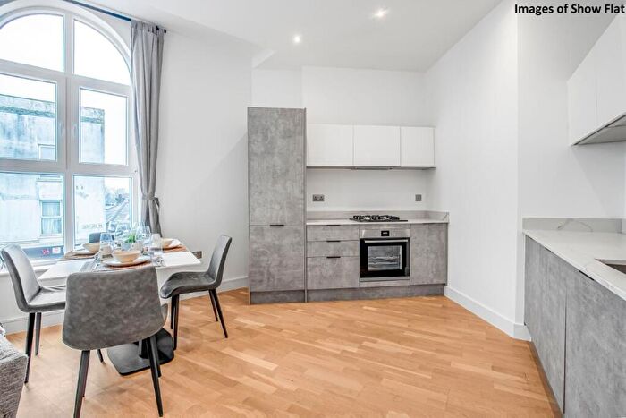 1 Bedroom Flat For Sale In Clifford Road, South Norwood, SE25