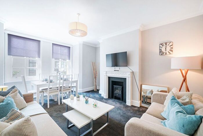 2 Bedroom Flat To Rent In Regency Street, London, SW1P