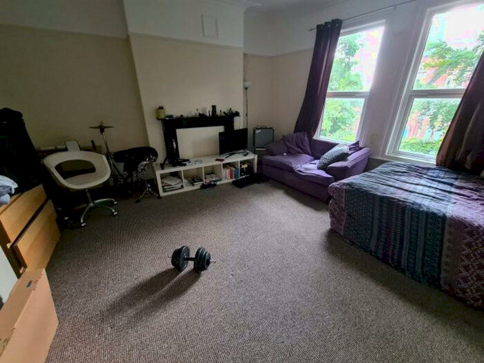 1 Bedroom House To Rent In Clarendon Road, Leeds, LS2