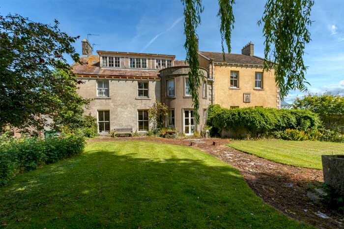 6 Bedroom House For Sale In Castle Hill House, Castle Hill, Middleham, Leyburn, North Yorkshire, DL8
