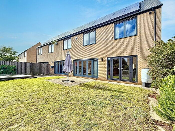 5 Bedroom Detached House For Sale In Dunwich Close, Ipswich, IP3