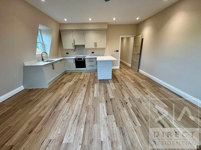 Studio To Rent In The Parade, Epsom, KT18