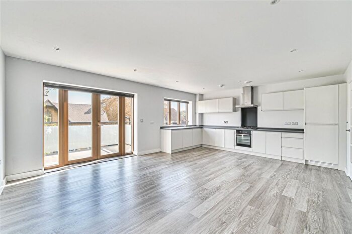 2 Bedroom Flat To Rent In Pampisford Road, Purley, CR8