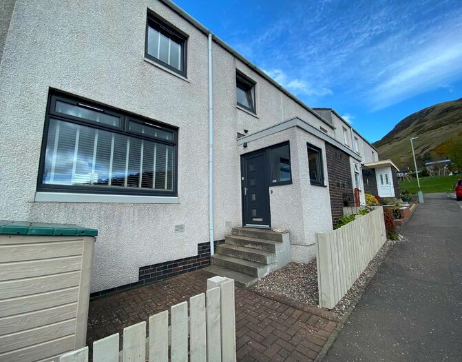 3 Bedroom Terraced House For Sale In Buchan Avenue, Kinnesswood, Kinross, KY13