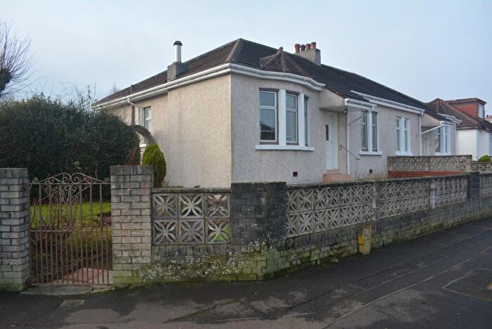 2 Bedroom Semi-Detached Bungalow For Sale In Coldstream Drive, Glasgow, G73