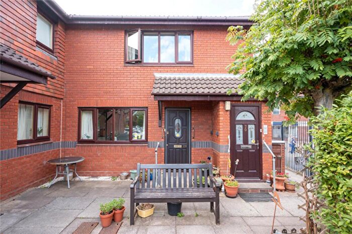 2 Bedroom Apartment For Sale In Housman Park, Bromsgrove, Worcestershire, B60