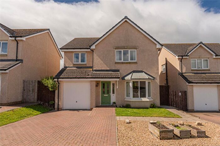 4 Bedroom Detached House For Sale In South Quarry Avenue, Gorebridge, Midlothian, EH23