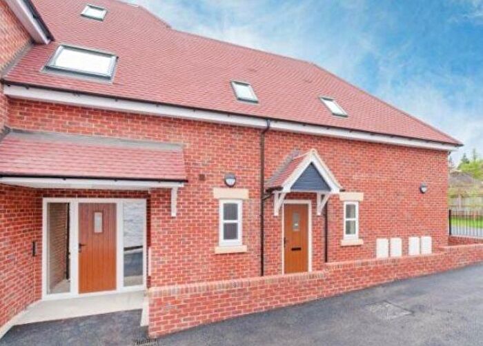 2 Bedroom Flat To Rent In Eynsham Road, Botley, Oxford, OX2