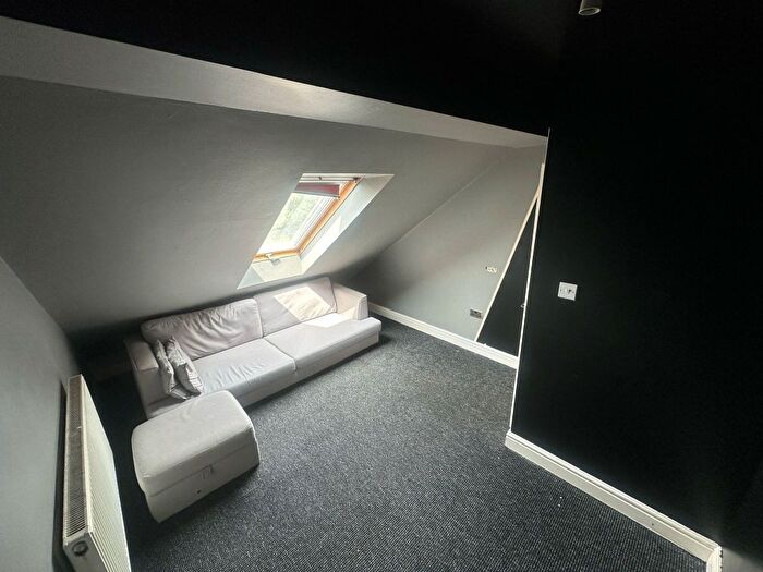 2 Bedroom Flat To Rent In Glebe Close, Wigston, LE18