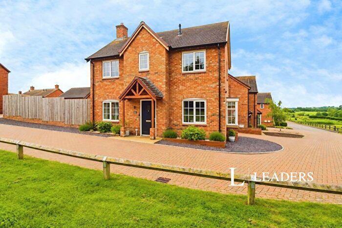3 Bedroom Detached House For Sale In Mere Close, Rushwick, Worcester, WR2