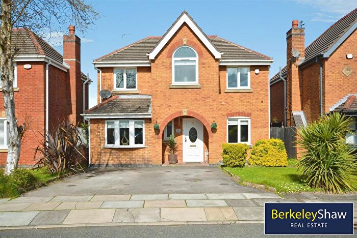 4 Bedroom Detached House For Sale In Chestnut Walk, Melling, Liverpool, L31